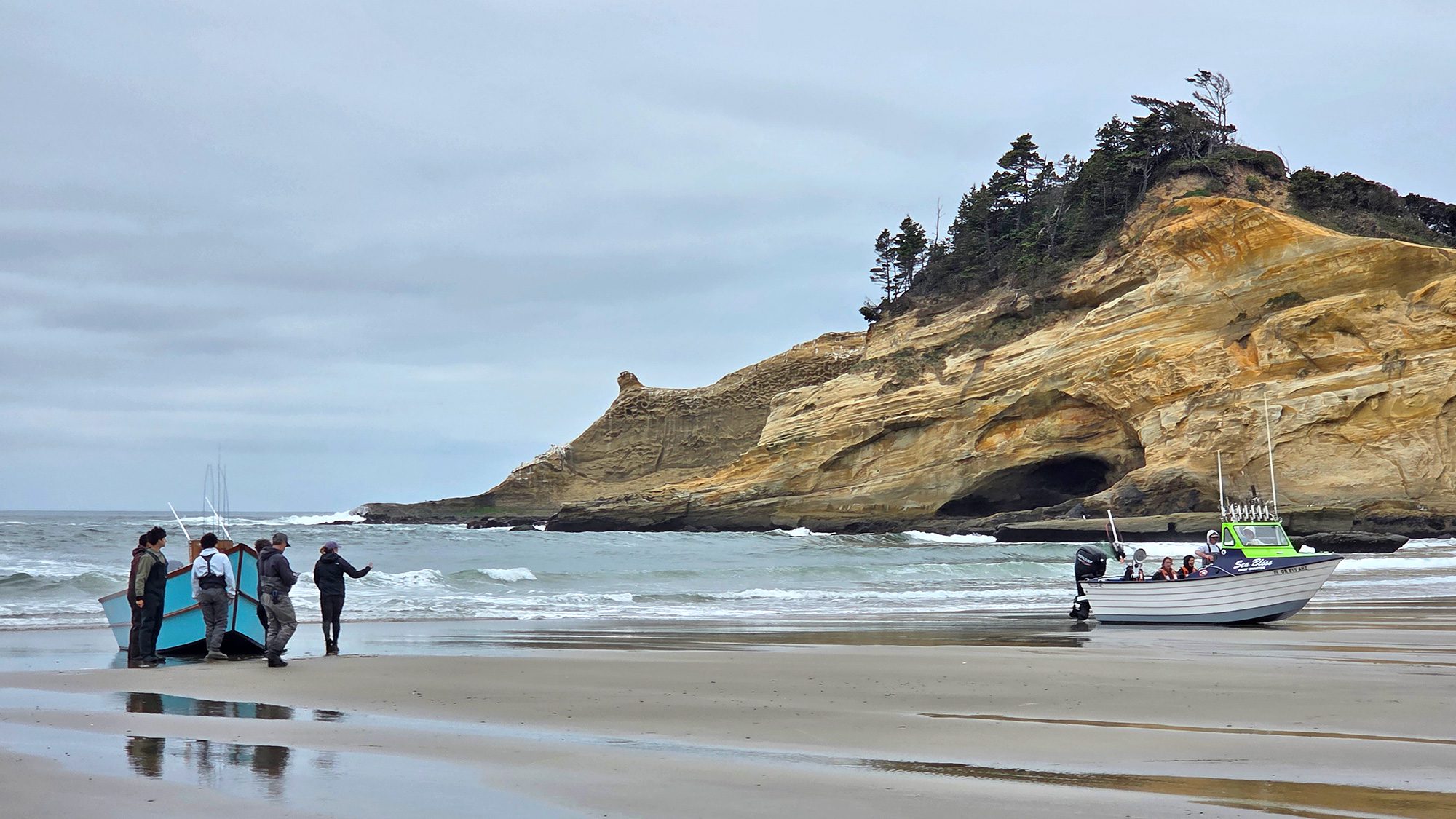 high school field trip dory boat landing pacific city