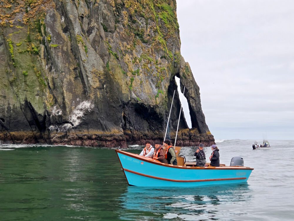 pacific city dory boat haystack rock